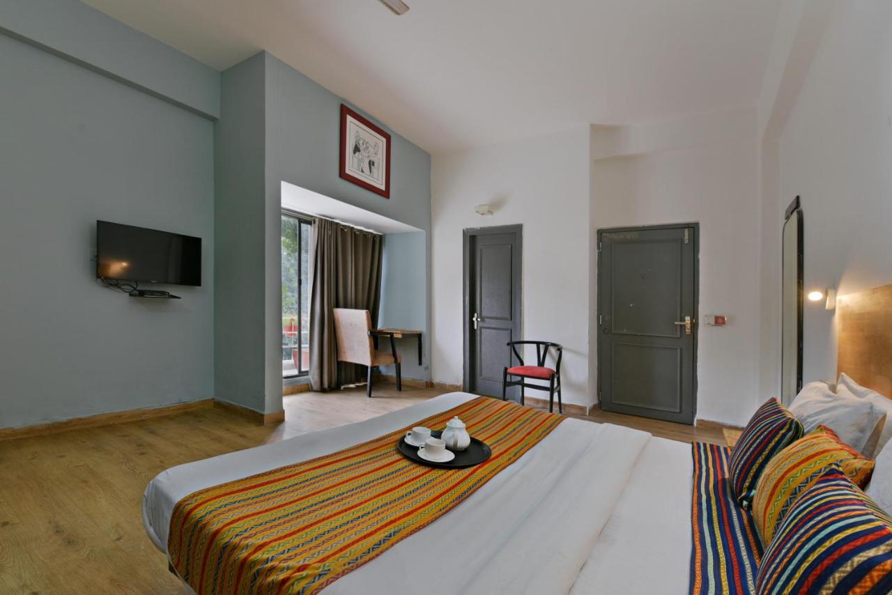 Divine Inn Couple Friendly Hotel Near Sector 51 Metro Station Noida Exterior foto